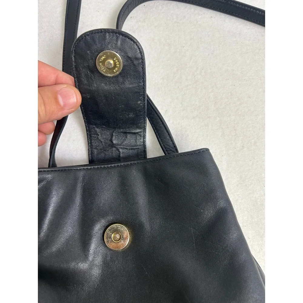 Vintage 90s Vanessa Women Sm Black Leather Crossbody‎ Bag Gold Crest Flap Purse